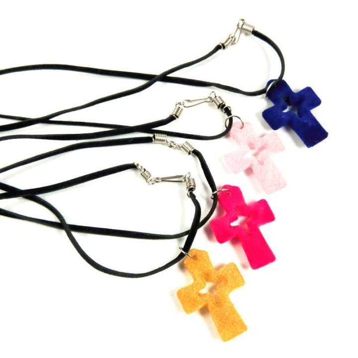 Obiecte bisericesti | Colier cruce din plastic decupata | 11839