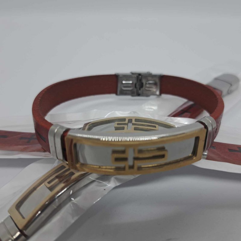 Brățări din silicon și medalion de inox