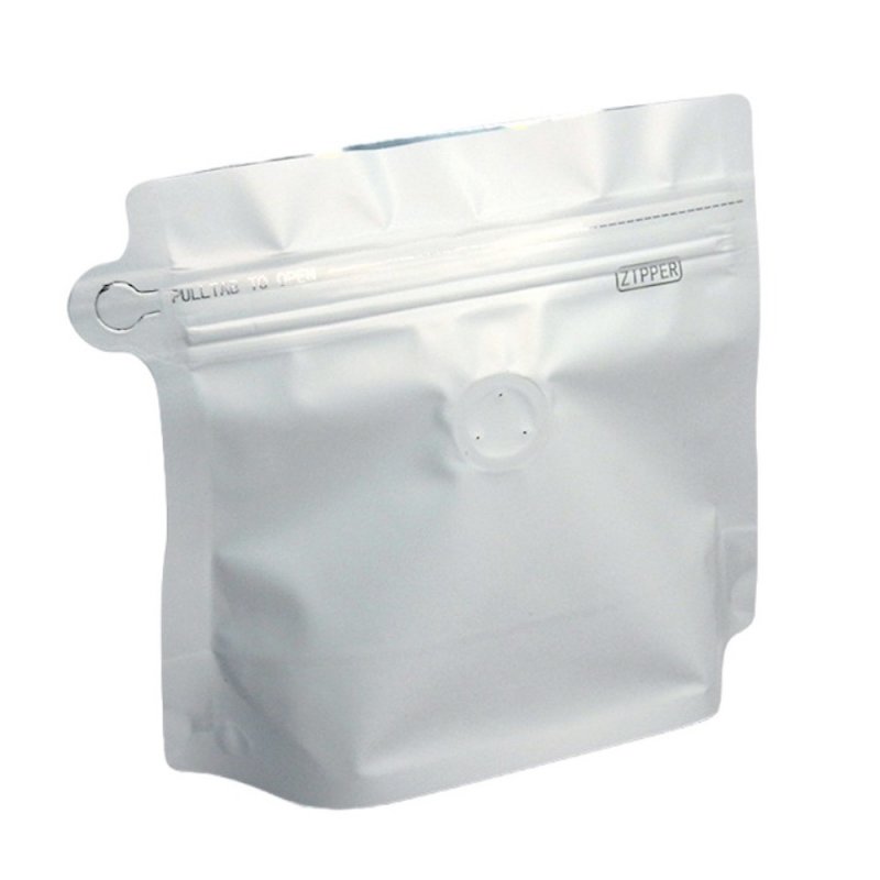Pungi albe, stand-up cu valva si fermoar