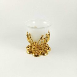 Troiță sculptată din lemn